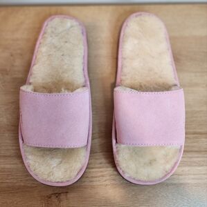 L.L. Bean Womens 11M Pink Shearling Slides New Hard to Find